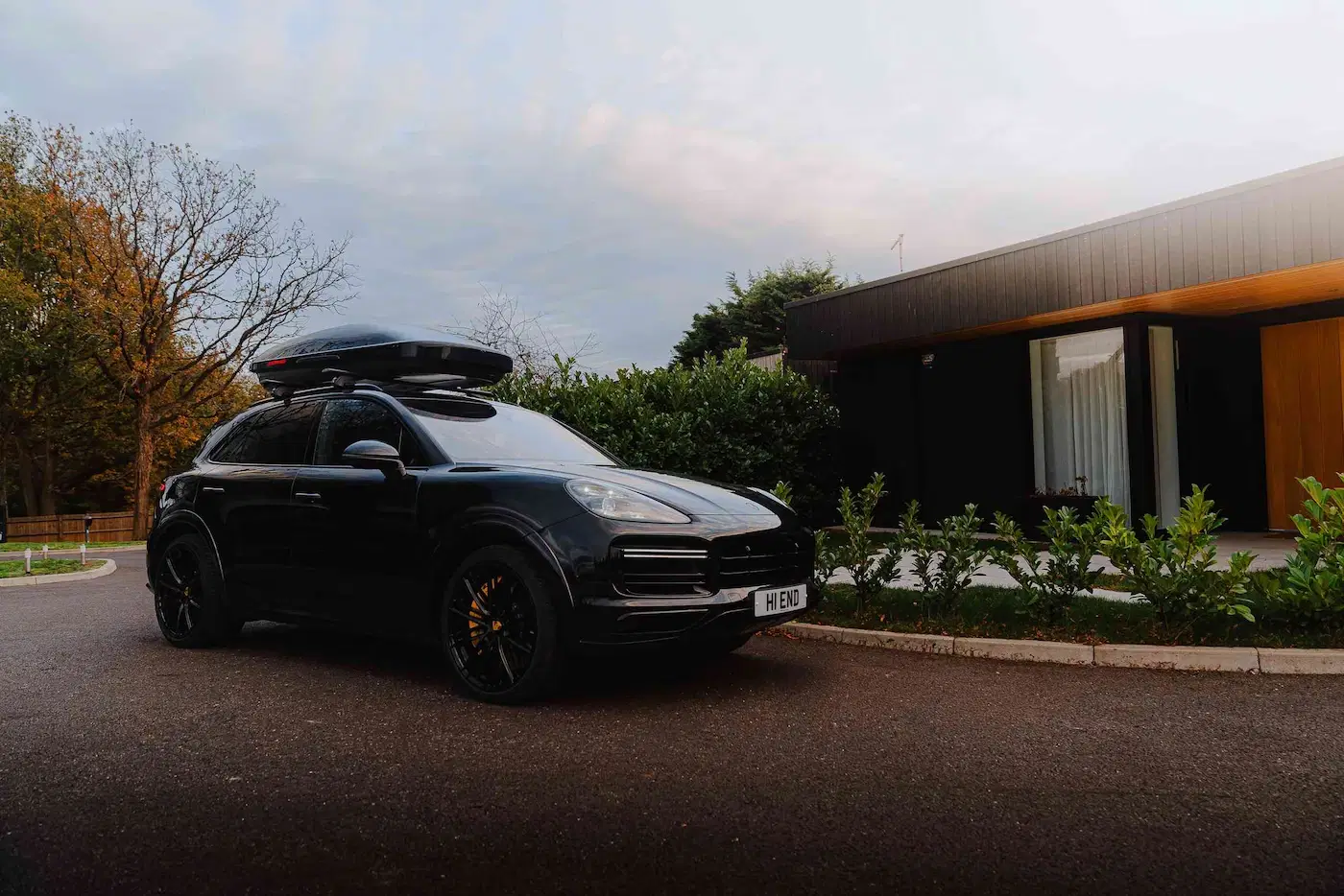 Front of Porsche Cayenne Turbo S Hybrid available for self-drive hire and chauffeur driven hire in London