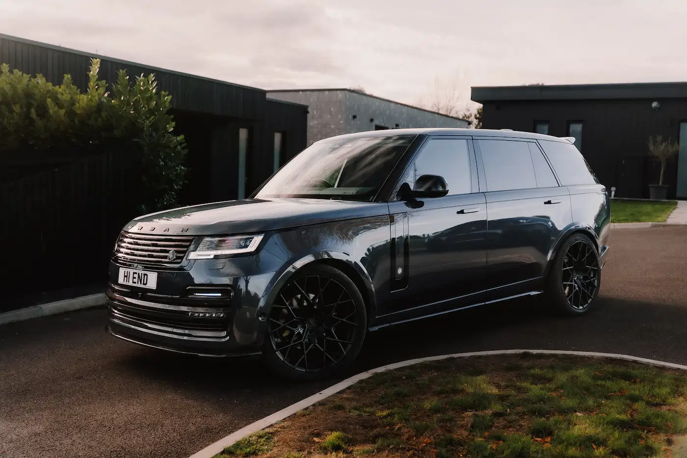 Side of Range Rover Autobiography available for self-drive hire and chauffeur driven hire experiences